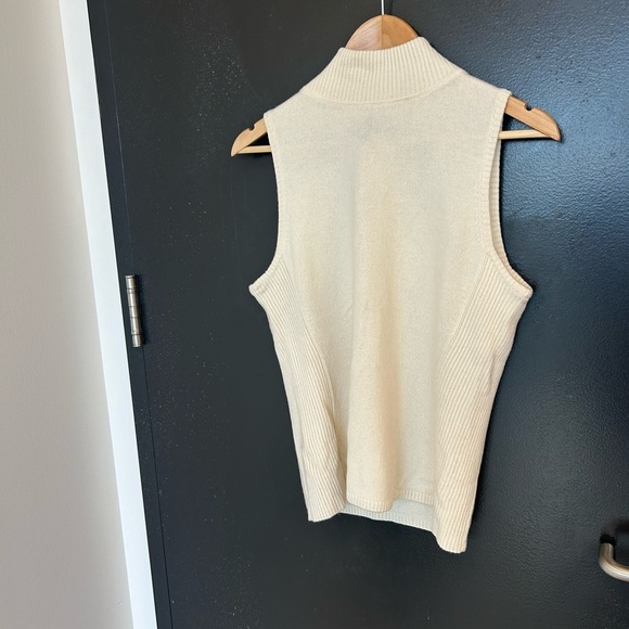 Etcetera L cashmere/wool blend Cream Sleeveless mock neck in new condition - Picture 6 of 9